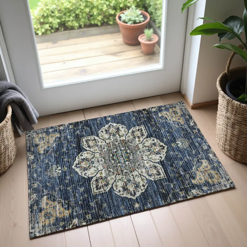 Indoor/Outdoor Silk Road Navy 1\'8\" x 2\'6\" Rug