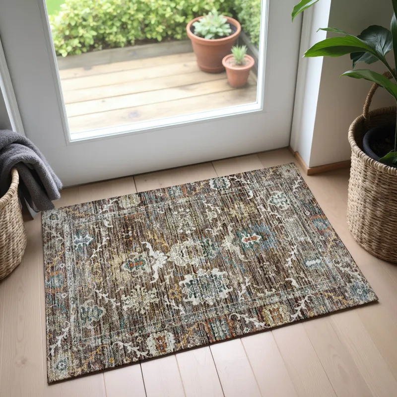Indoor/Outdoor Silk Road Chocolate 1\'8\" x 2\'6\" Rug