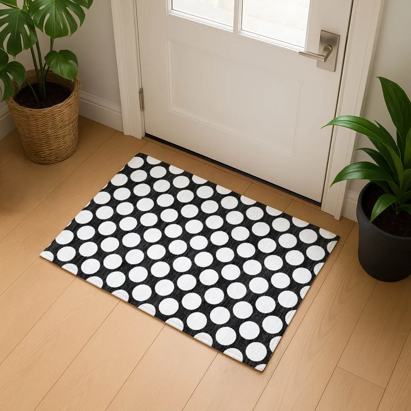 Luxury Washable Indoor/Outdoor The Reserve Black 1\'8\" x 2\'6\" Rug