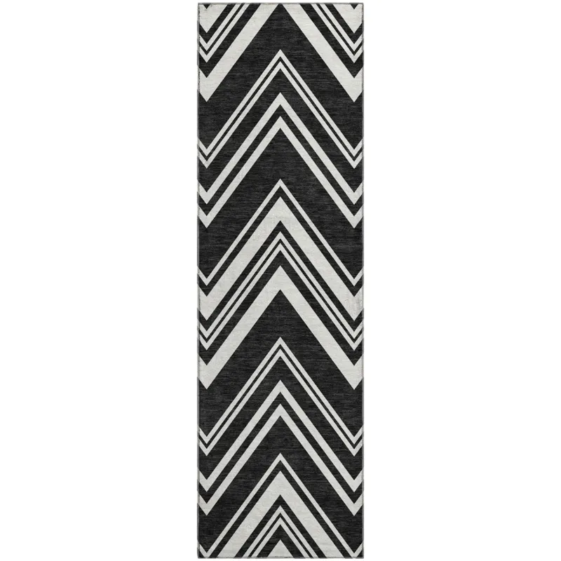 Luxury Washable Indoor/Outdoor The Reserve Black 2\'3\" x 7\'6\" Runner Rug