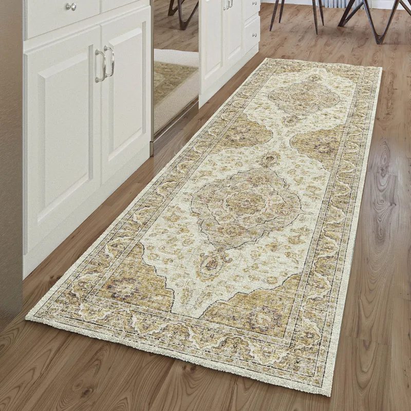 Tuscany Gold 2\'6\" x 8\' Runner Rug
