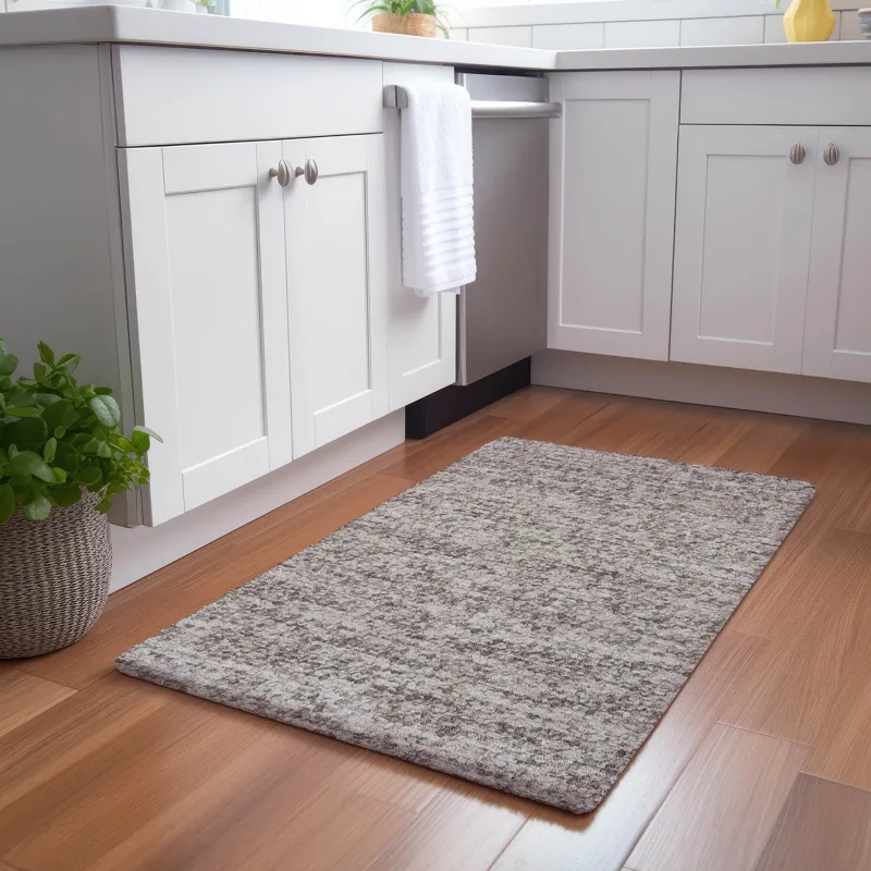 Luxury Washable Voyage Taupe 1\'8\" x 2\'6\" Rug