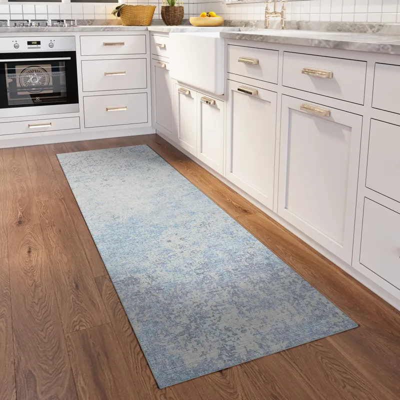 Winslow Sky 2\'6\" x 8\' Runner Rug