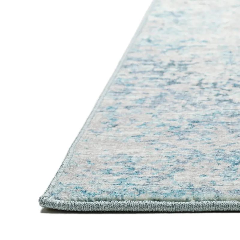 Winslow Sky 2\'6\" x 8\' Runner Rug