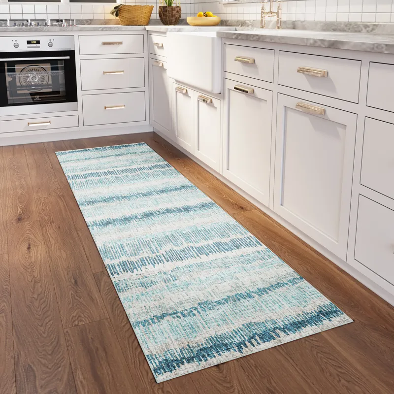 Winslow Sky 2\'6\" x 10\' Runner Rug