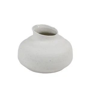 Susanna Vase White