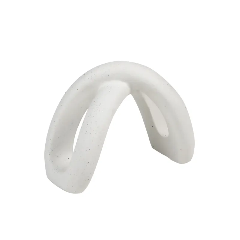 Edvin Sculpture White