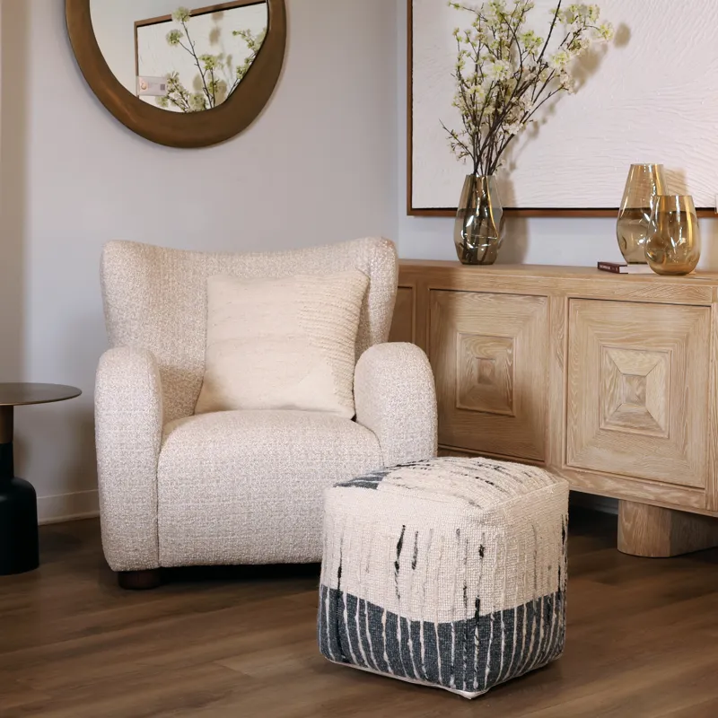 Montague Pouf