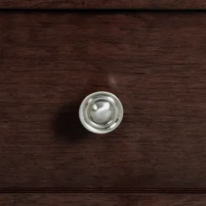 Chatham Sofa Table in Cherry