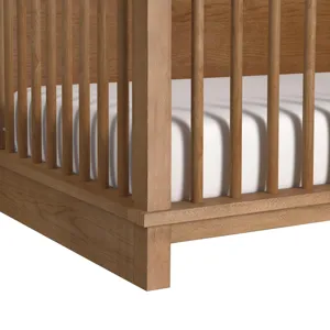 Wyller Crib with Guard Rail in Oak