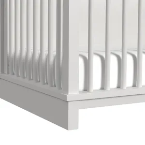 Wyller Crib with Guard Rail in White