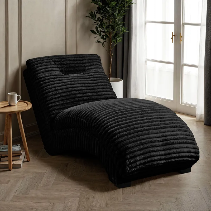 Dominick II Chaise in Masis Black