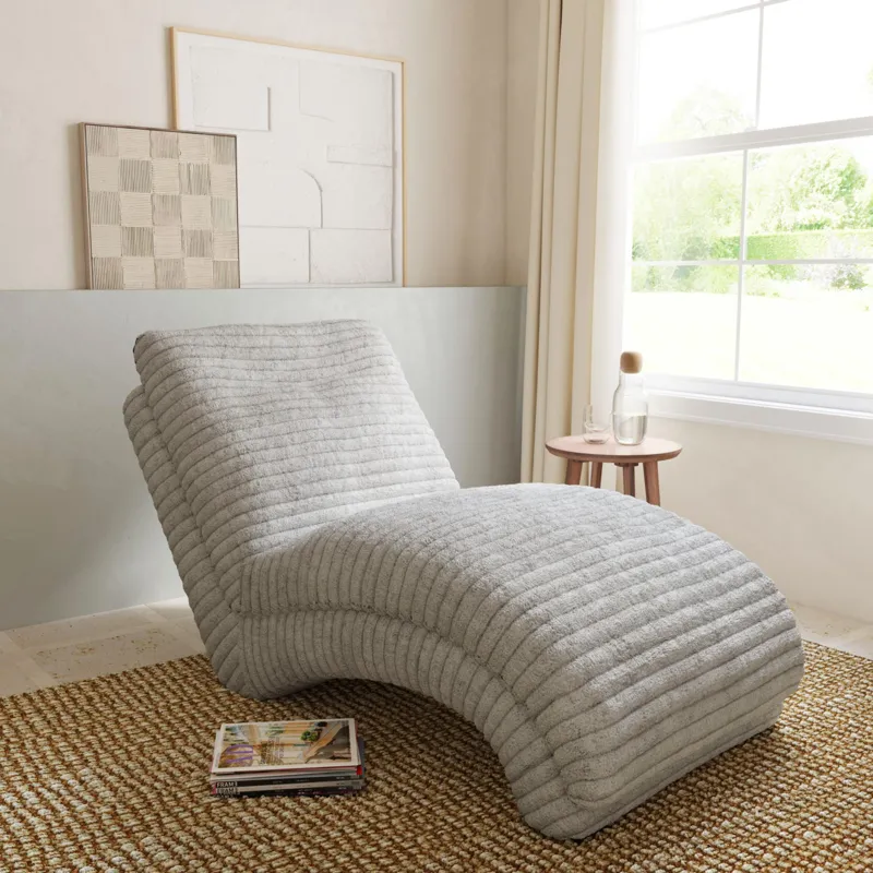Dominick II Chaise in Masis Dove