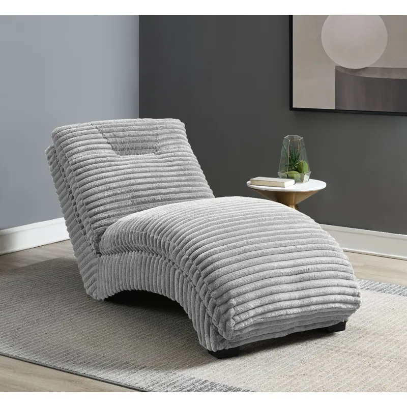 Dominick II Chaise in Masis Silver