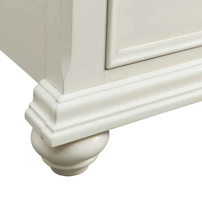 Slater Queen Bed in Antique White