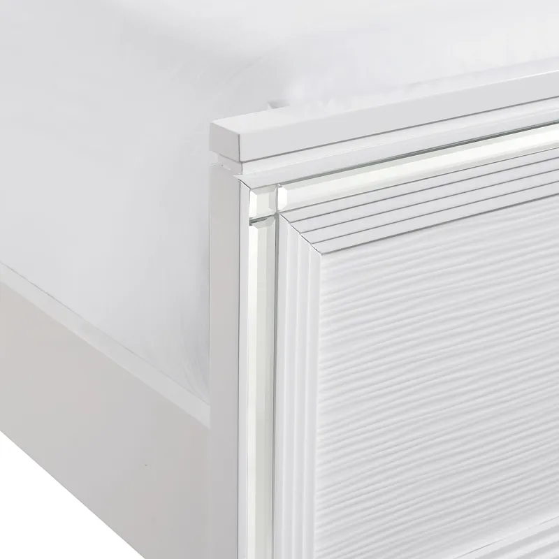 Twenty Nine Youth Full Bed White