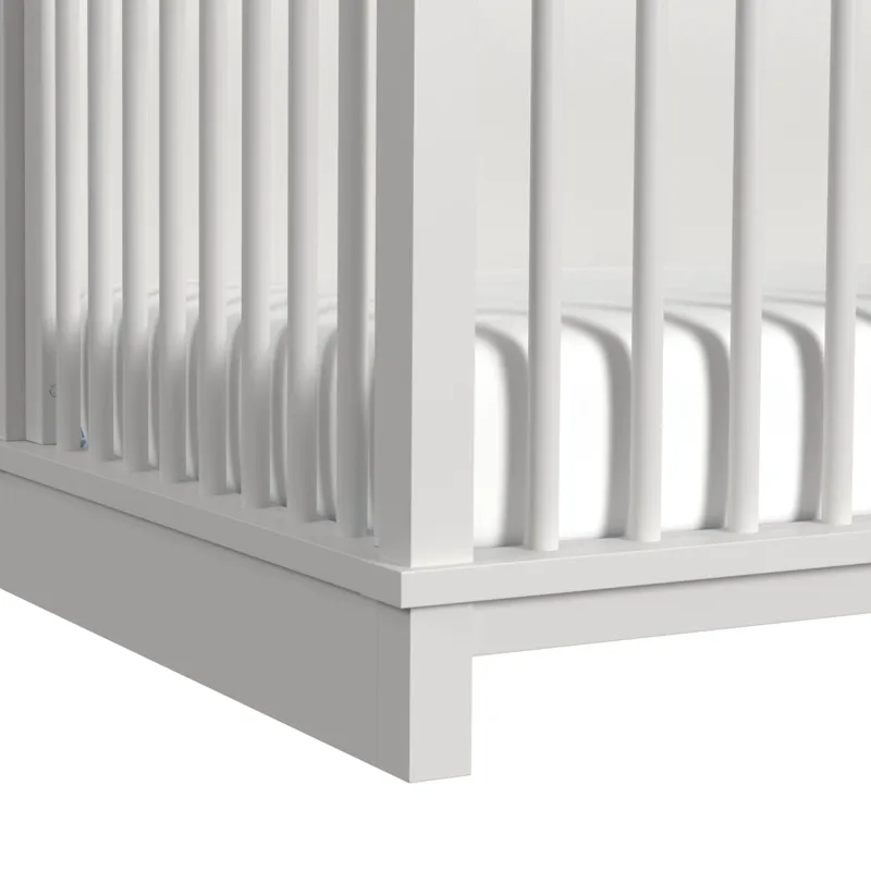 Wyller Crib with Guard Rail in White