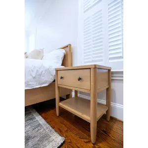 Chatham - 1 Drawer Nightstand with USB-A and USB-C Port - Warm Maple Finish