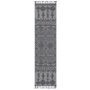 Guros - 2\' x 8\' Traditional Indoor / Outdoor Area Rug - White / Gray