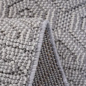 Guros - 4\' x 6\' Geometric Indoor / Outdoor Area Rug - White