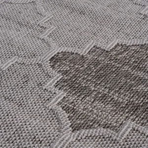 5\' x 7\' Trellis Indoor / Outdoor Area Rug - White / Gray