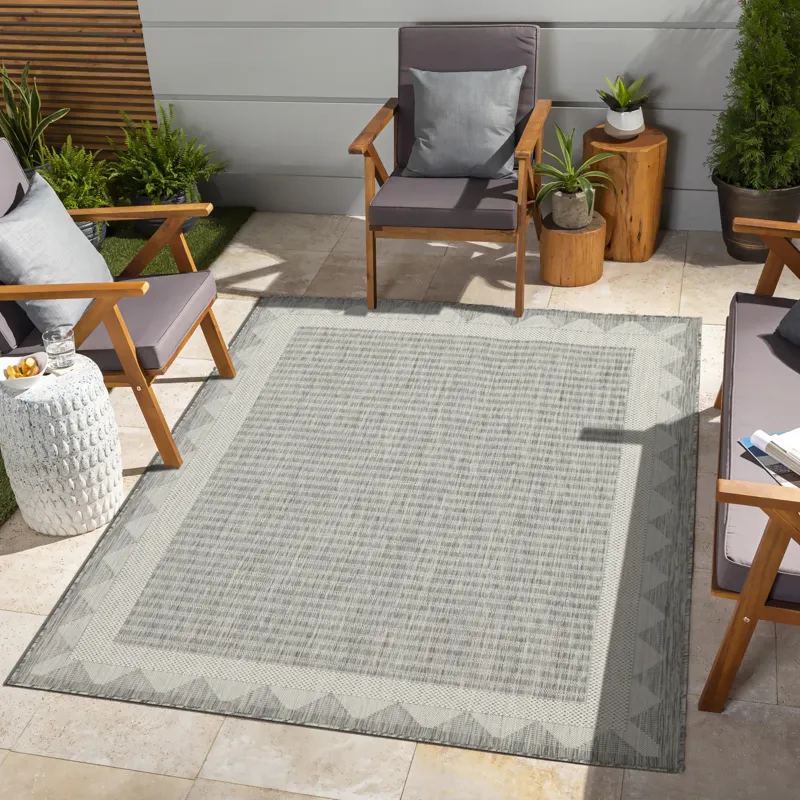 Sunshine - 2\'7\" X 7\'3\" Indoor / Outdoor Area Rug, Polypropylene - Silver