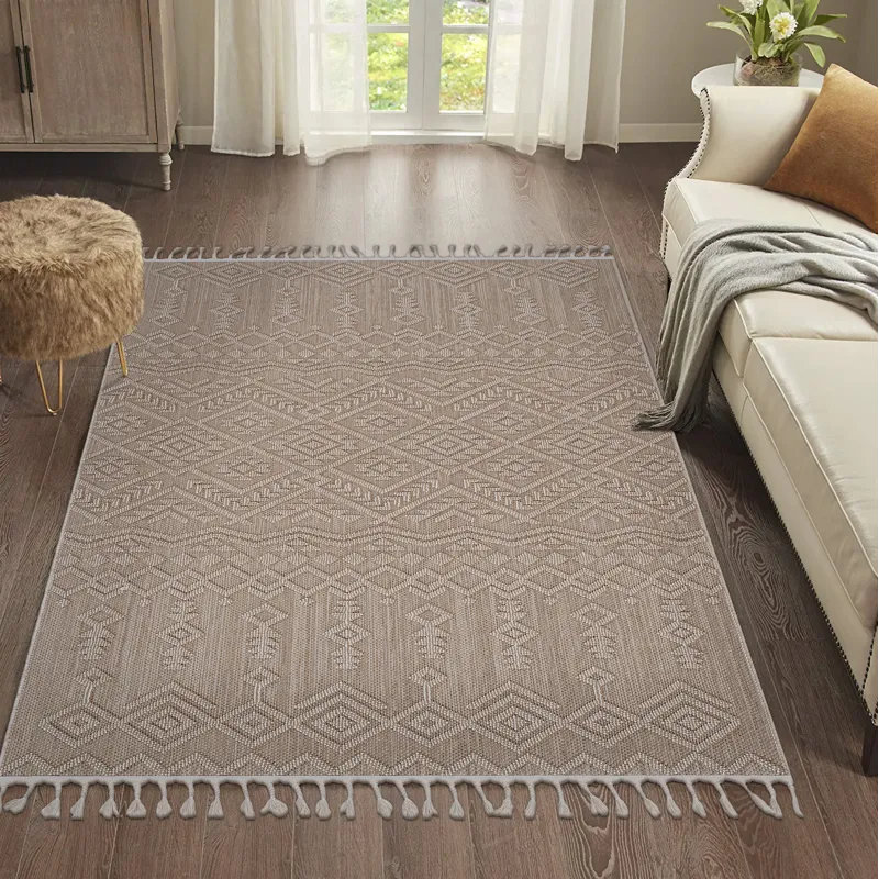 8\' x 10\' Traditional Indoor / Outdoor Area Rug - Natural