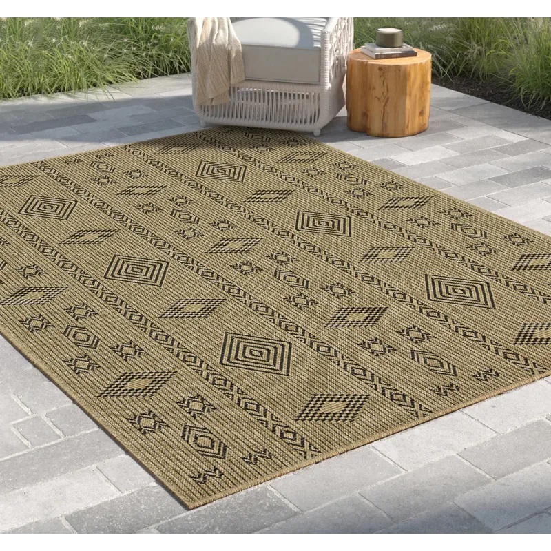 Earth - 7\'10\" X 10\'3\" Indoor / Outdoor Area Rug - Natural / Black