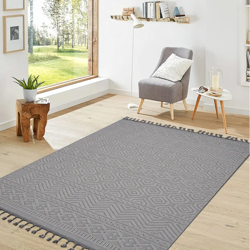 Guros - 4\' x 6\' Geometric Indoor / Outdoor Area Rug - White