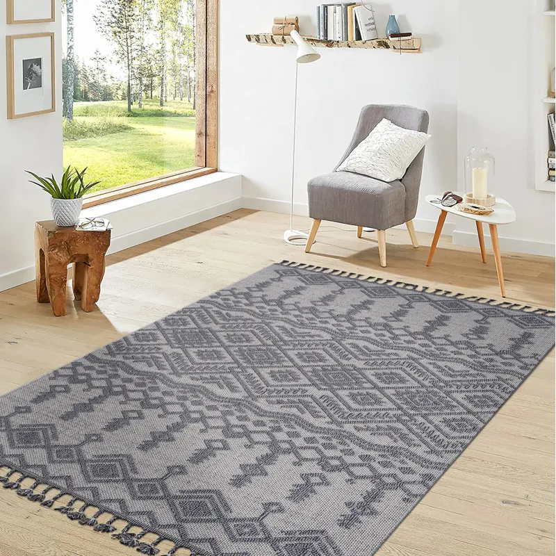 6\' x 9\' Traditional Indoor / Outdoor Area Rug - White / Gray