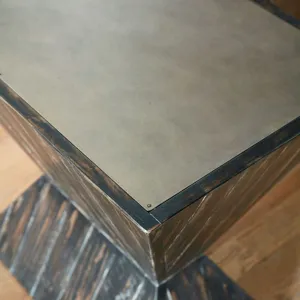 Angular Accent Table