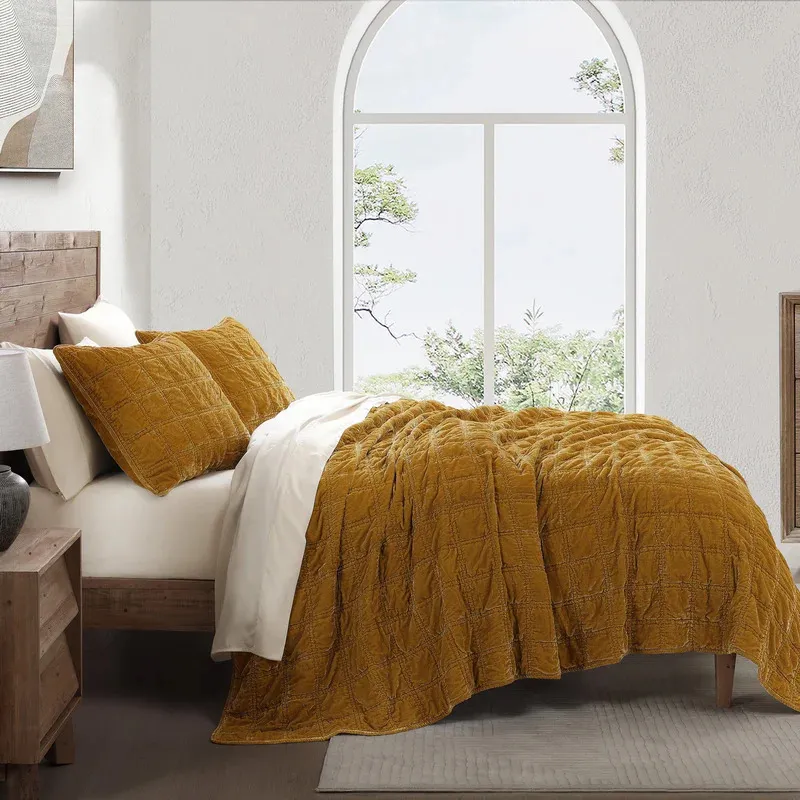 hiend-accents-quilt-queen-saffron-stella-faux-silk-velvet-double-box-stitch-quilt-set-fb6600-qn-sf-s