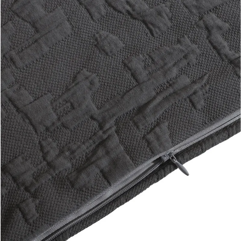 Porto Matelass&eacute; Bedding Set