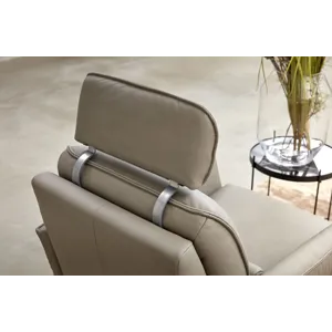 Aura Lounge Chair