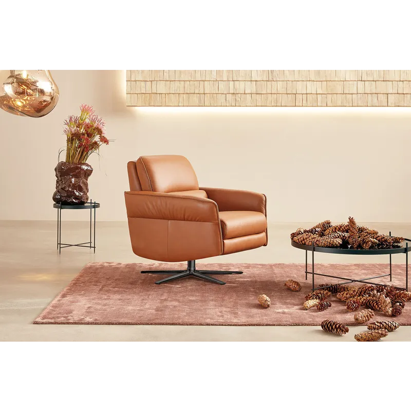 Aura Lounge Chair