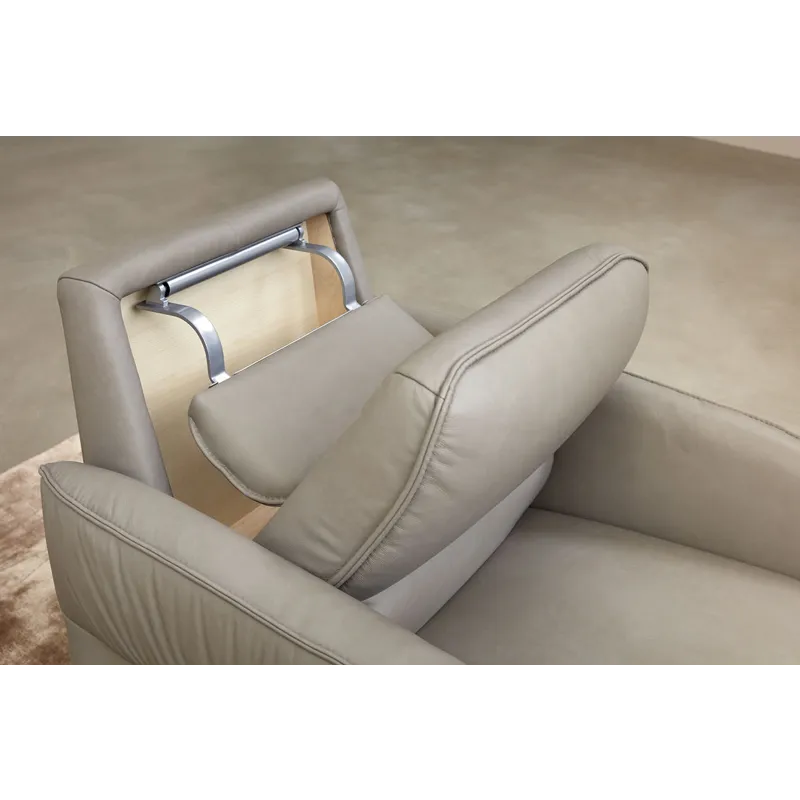 Aura Lounge Chair