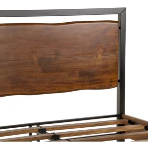 Aspen Queen Bed in Walnut