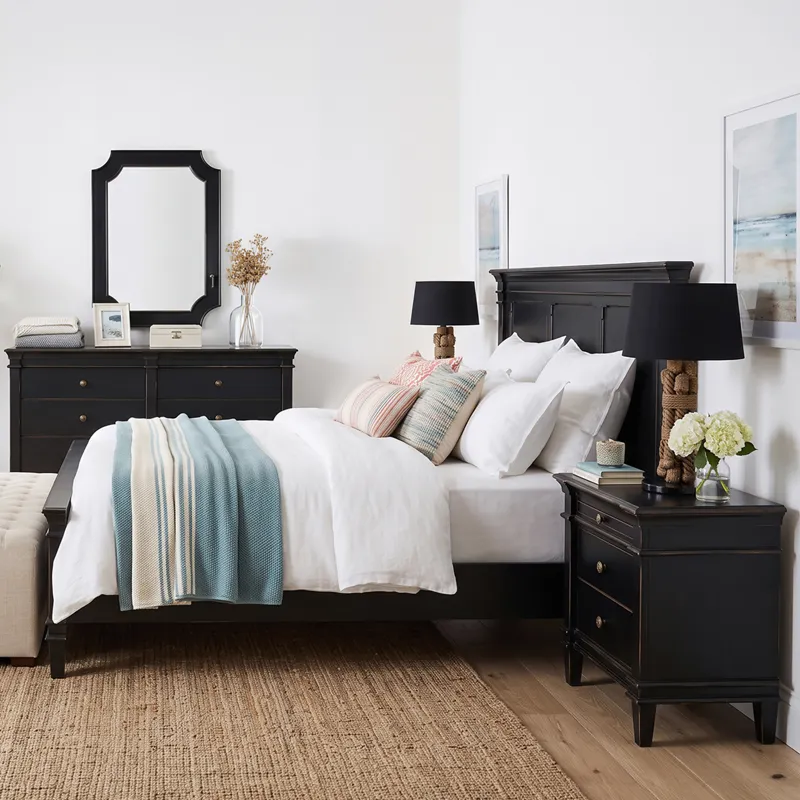Turin King Bed in Distressed Black