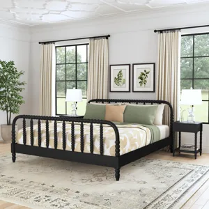King Bed and Two Nightstands