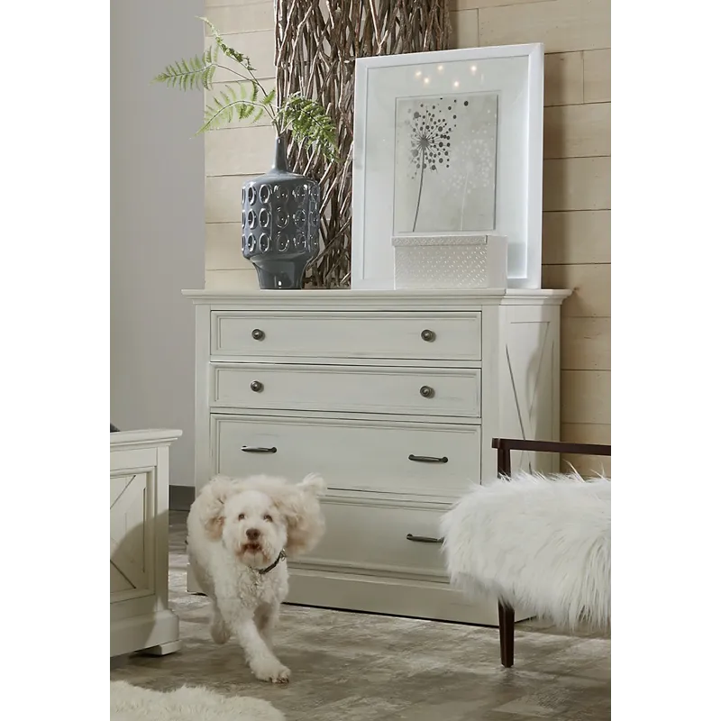Seaside Lodge Chest