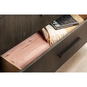 Miramar Aventura Manet Five-Drawer Chest Detail