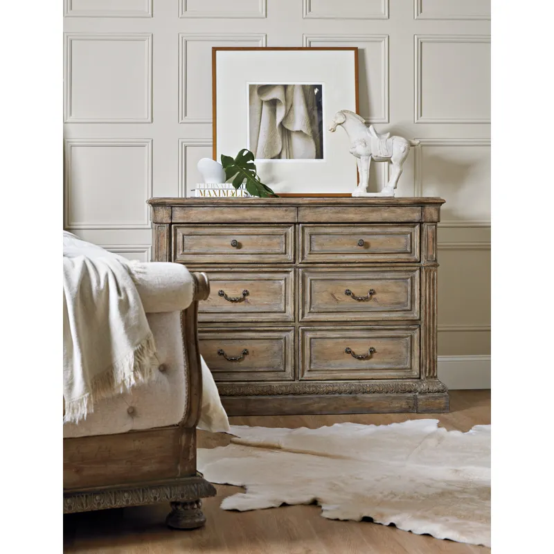 Castella Media Chest Room Shot