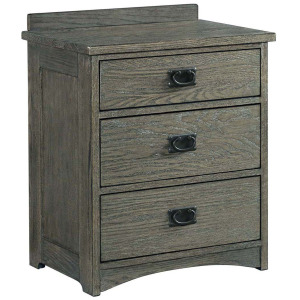 Oak Park 3 Drawer Nightstand
