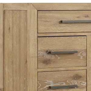 Norwich Gentleman's Chest w/Heater Antique Oak