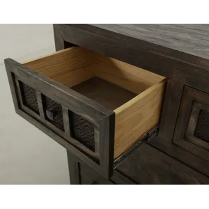 Amelia Dresser