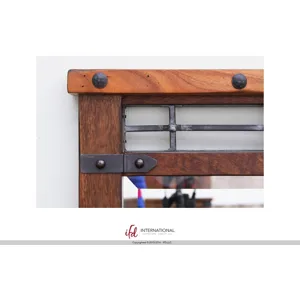 California King Platform support, Footboard