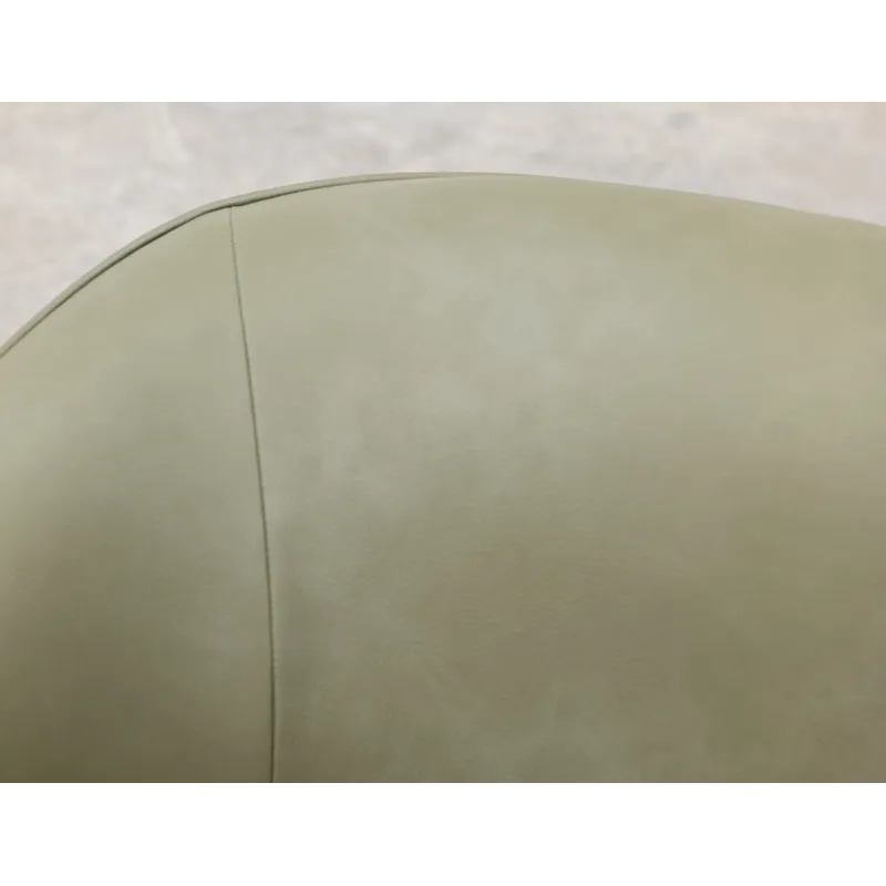 Tumbi Armchair