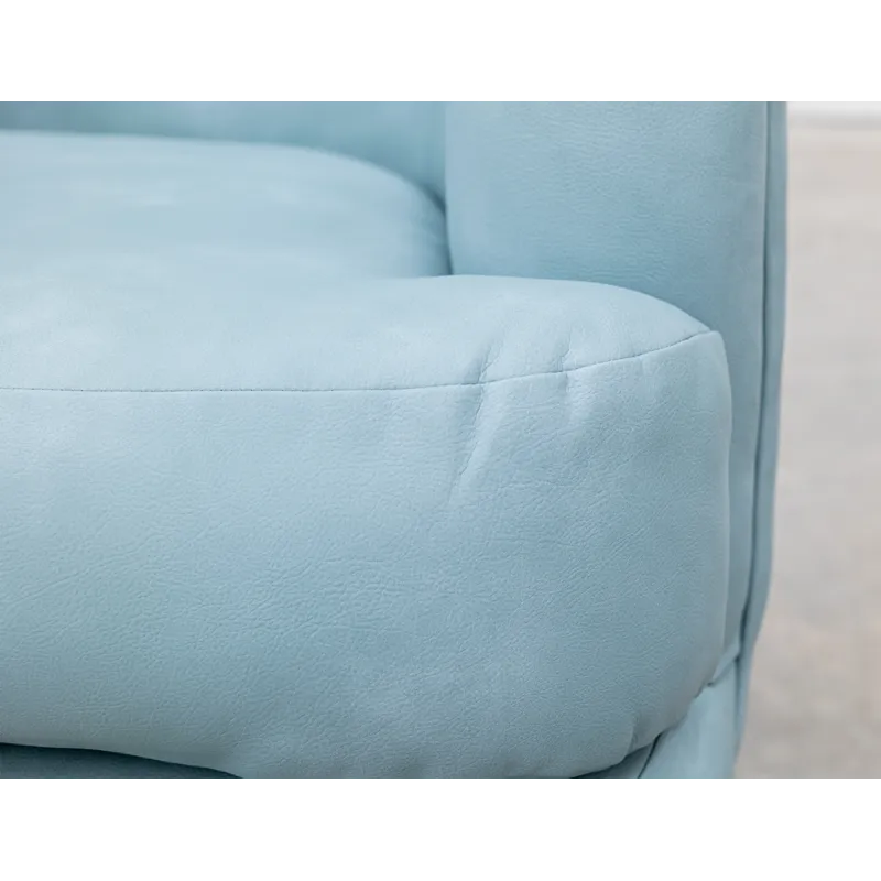 Tumbi Armchair