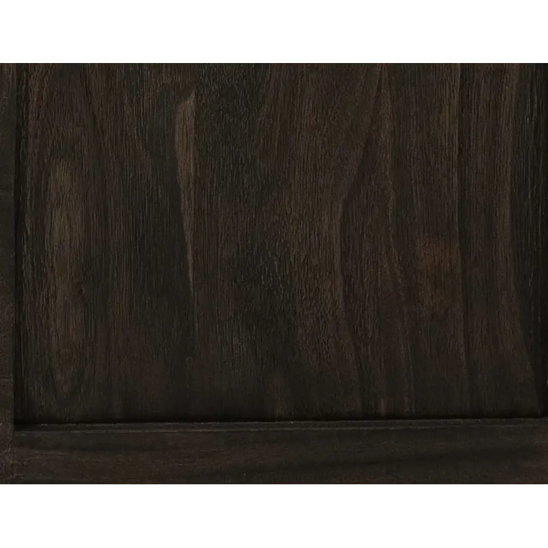 Amelia Chest