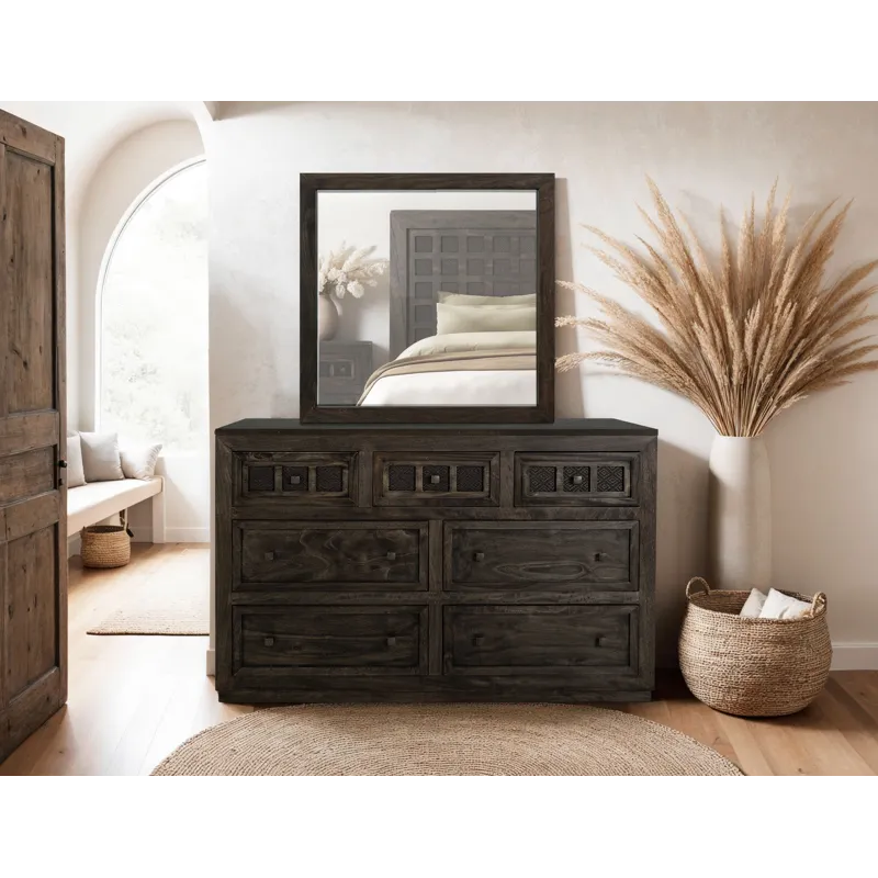Amelia Dresser